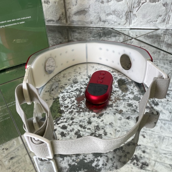 6 Mode PHOTO FACIAL WITH REMOTE - Picture 2 of 3